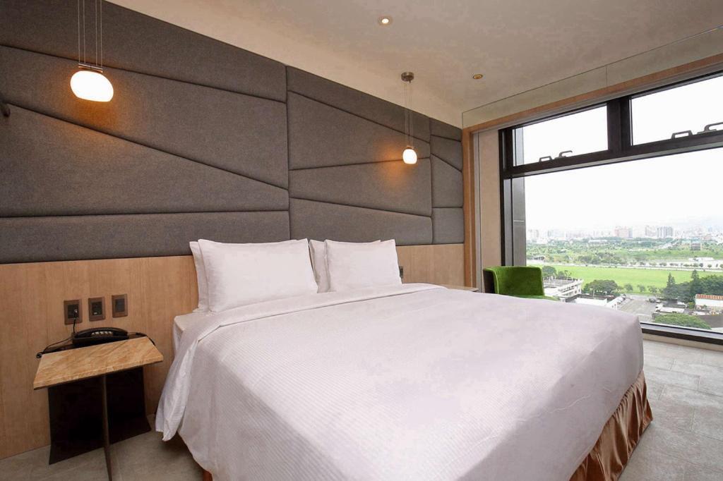 Kloud Hotel Tajcshung Kültér fotó