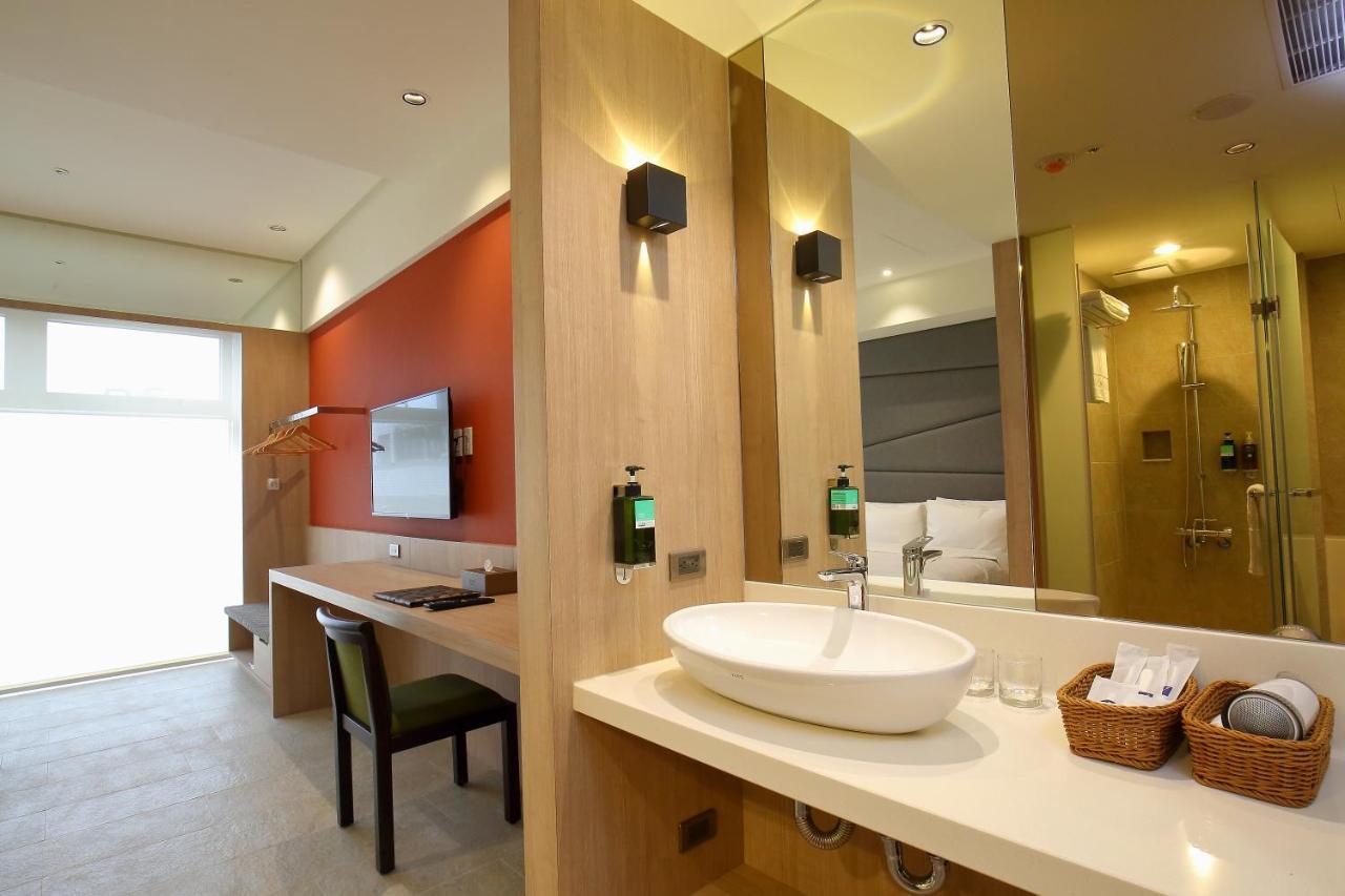 Kloud Hotel Tajcshung Kültér fotó