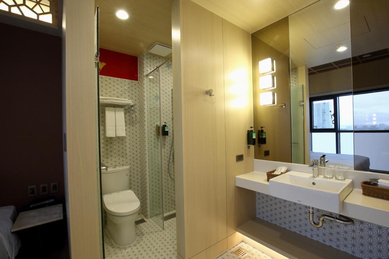 Kloud Hotel Tajcshung Kültér fotó