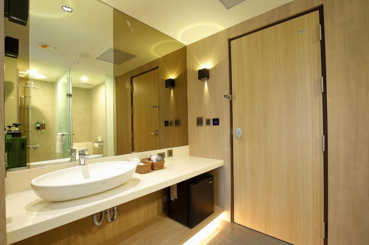 Kloud Hotel Tajcshung Kültér fotó
