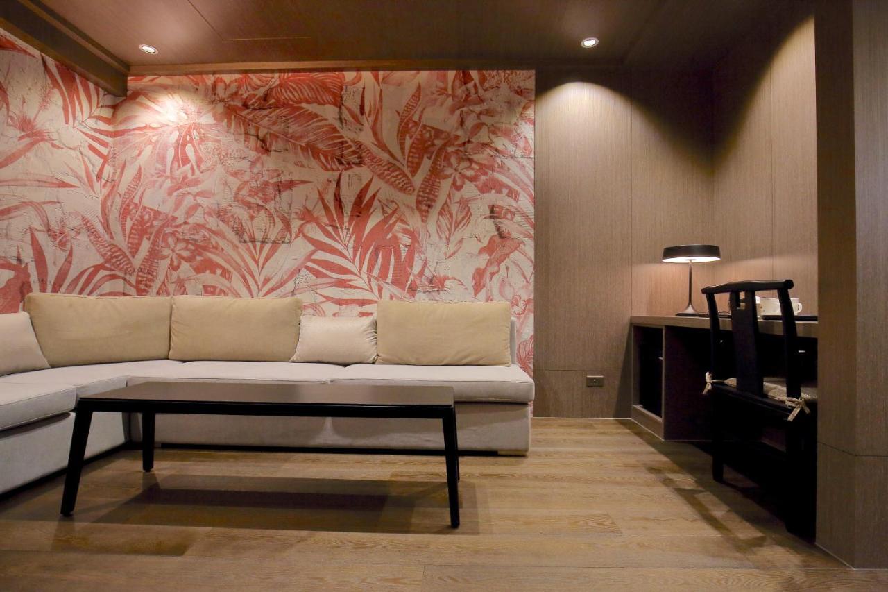 Kloud Hotel Tajcshung Kültér fotó