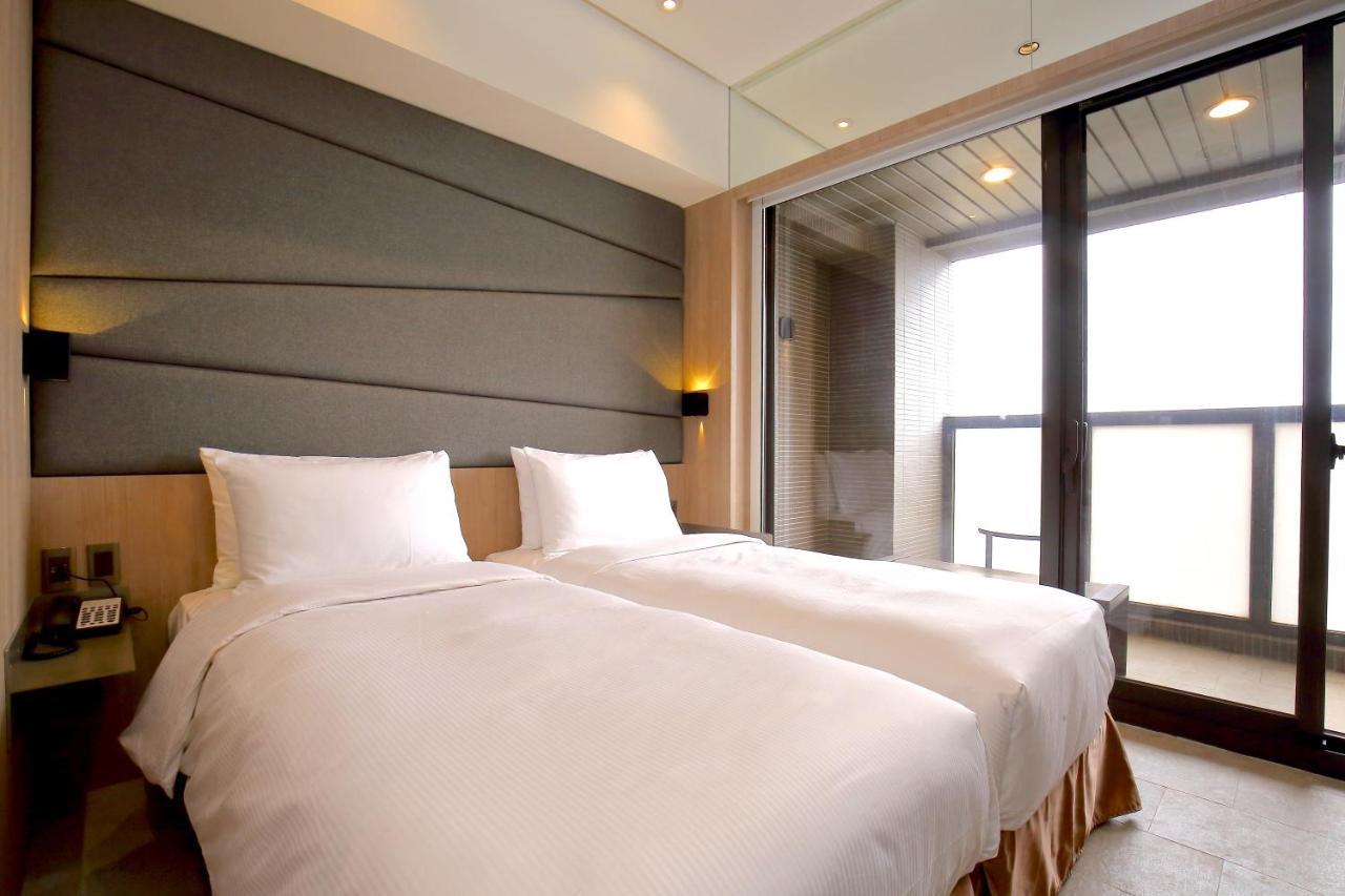 Kloud Hotel Tajcshung Kültér fotó