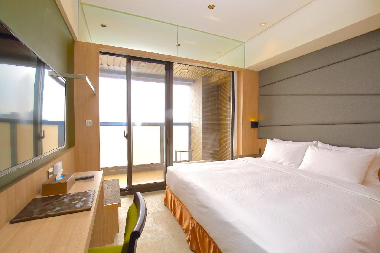 Kloud Hotel Tajcshung Kültér fotó