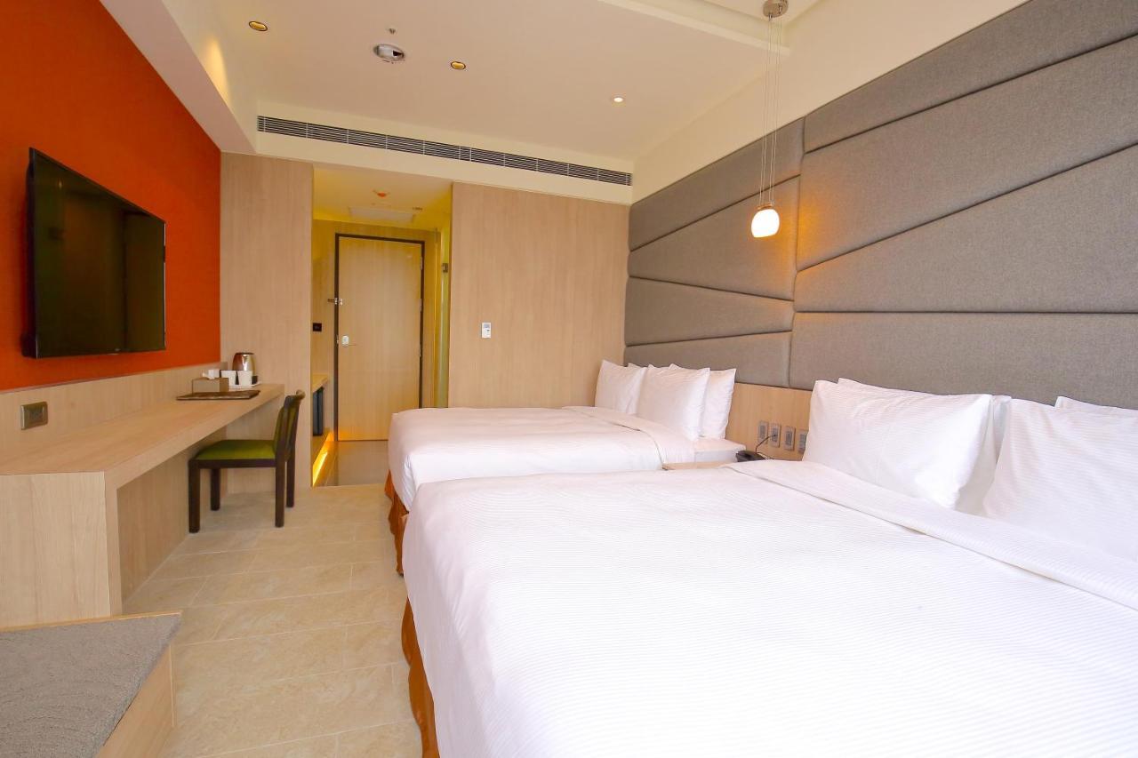 Kloud Hotel Tajcshung Kültér fotó