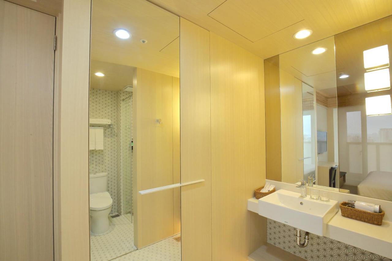 Kloud Hotel Tajcshung Kültér fotó