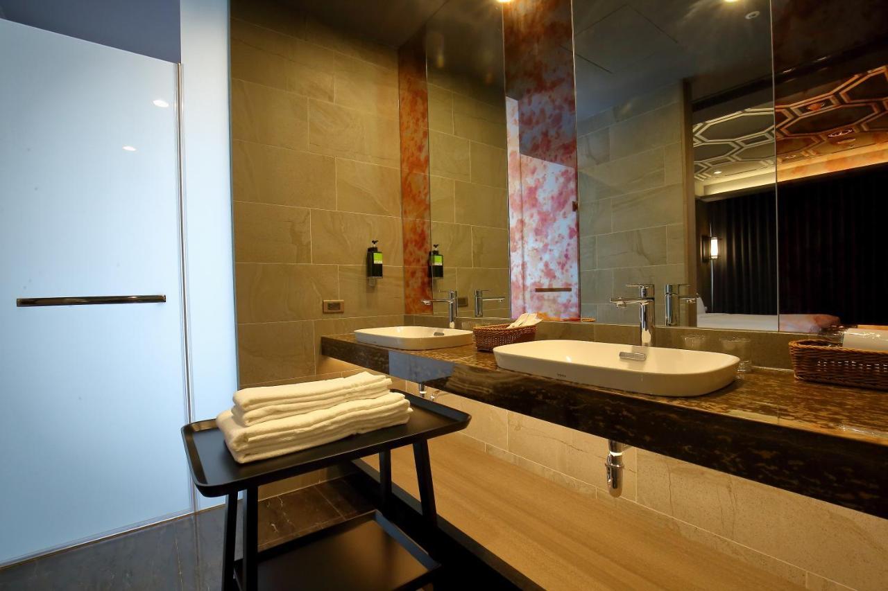 Kloud Hotel Tajcshung Kültér fotó