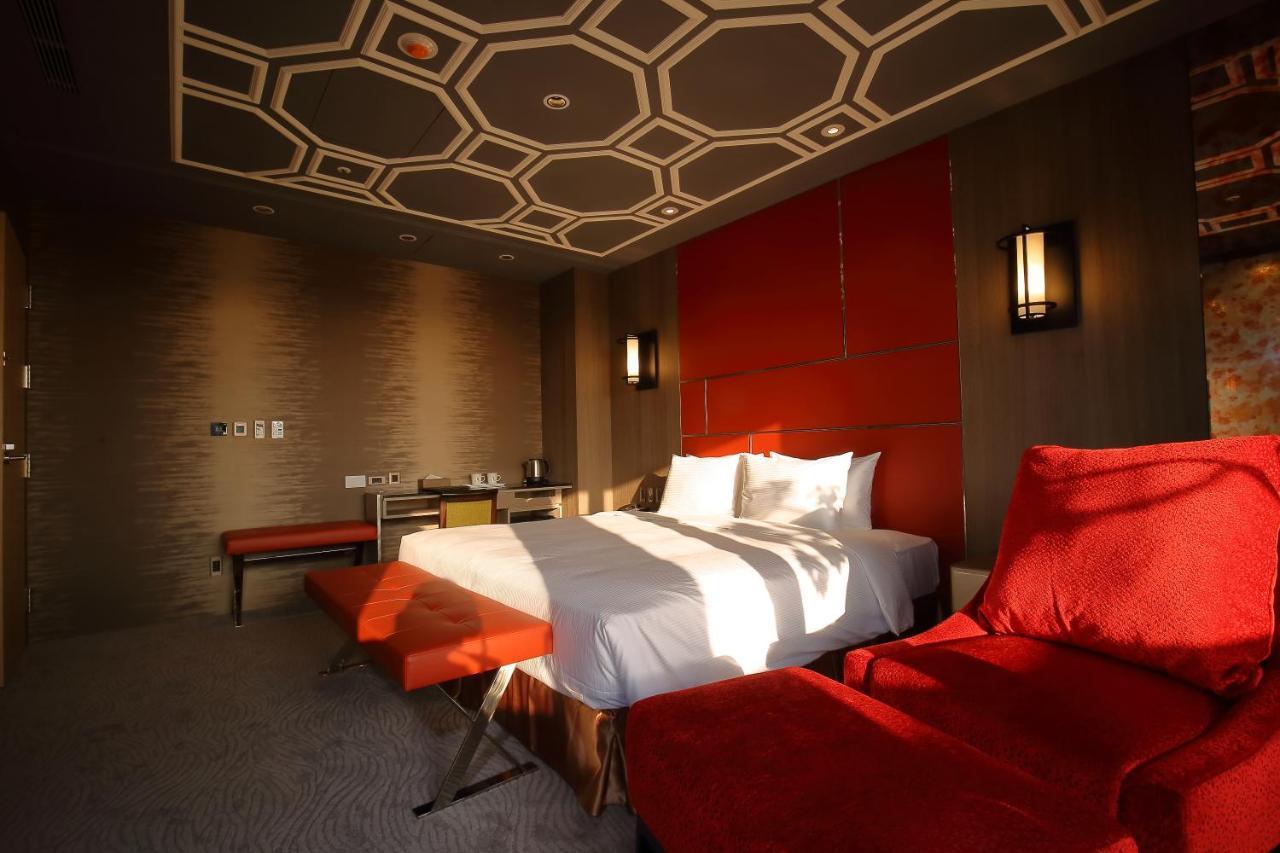 Kloud Hotel Tajcshung Kültér fotó